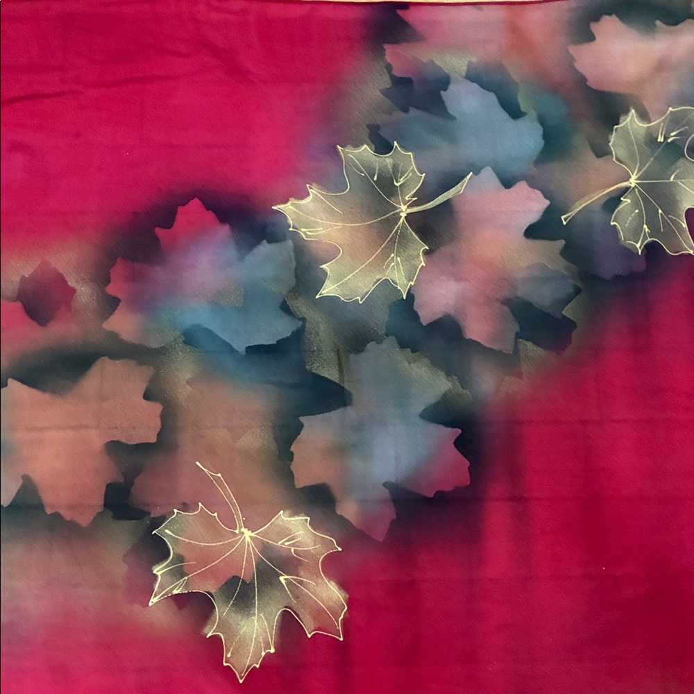 Canada Red Scarf With Maple Leaf Square - Picture 4 of 7